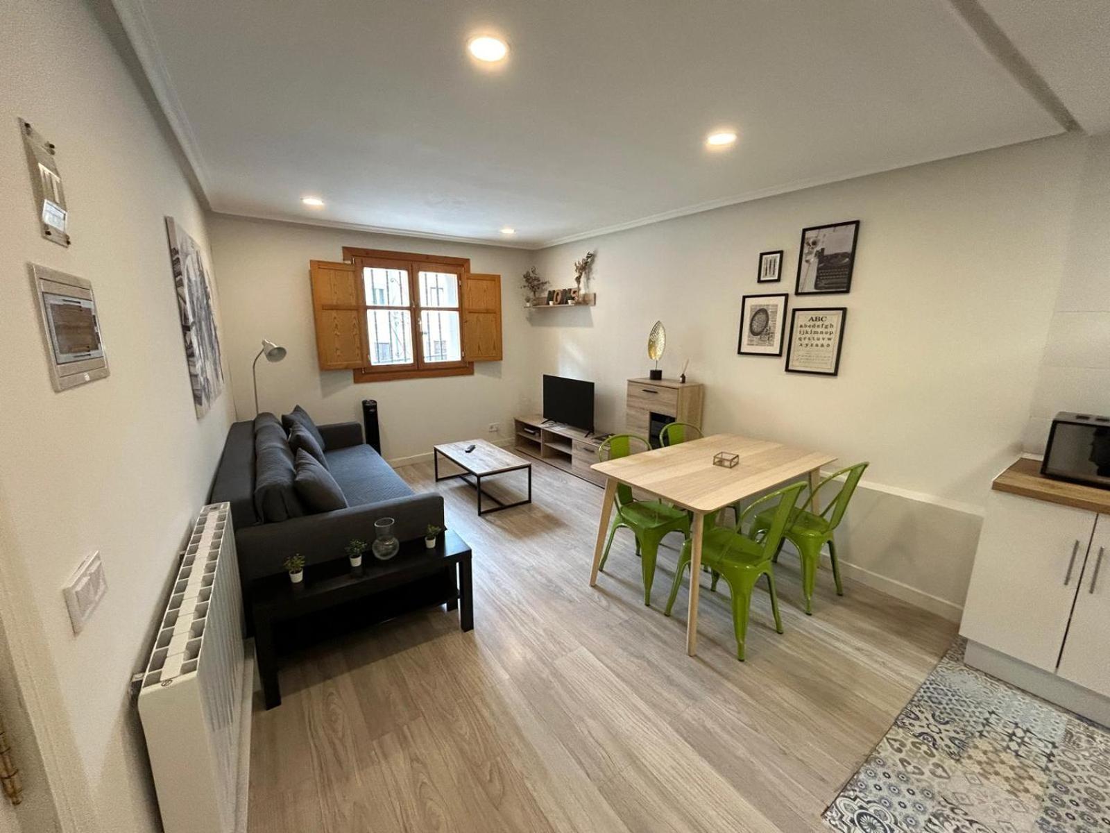 Apartamento Con Encanto En Casco Historico De Burgo Exterior foto